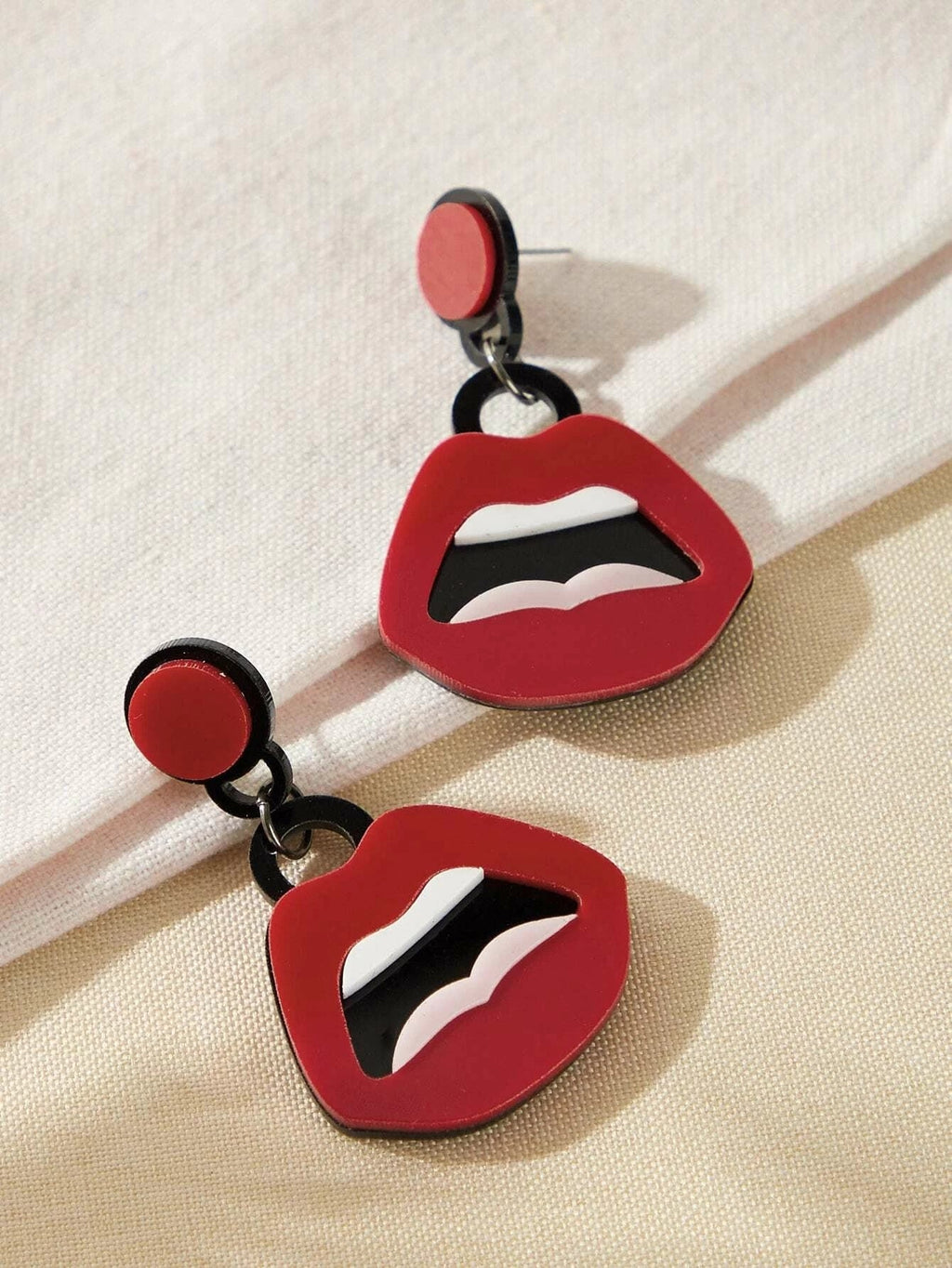 Personality Creative Red Lips Acrylic Statement Dangle Earrings Party Jewellery